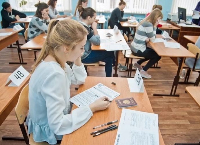 Более 800 тульских выпускников улучшили результаты ЕГЭ в «президентские дни»