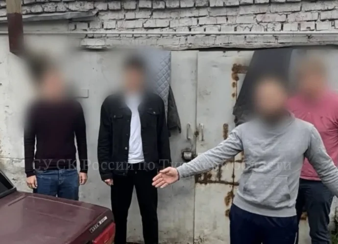 В Новомосковске двое мужчин похитили местного жителя