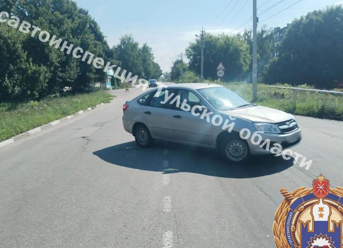 В Кимовске 18-летний водитель мопеда без прав пострадал при выезде на встречную полосу