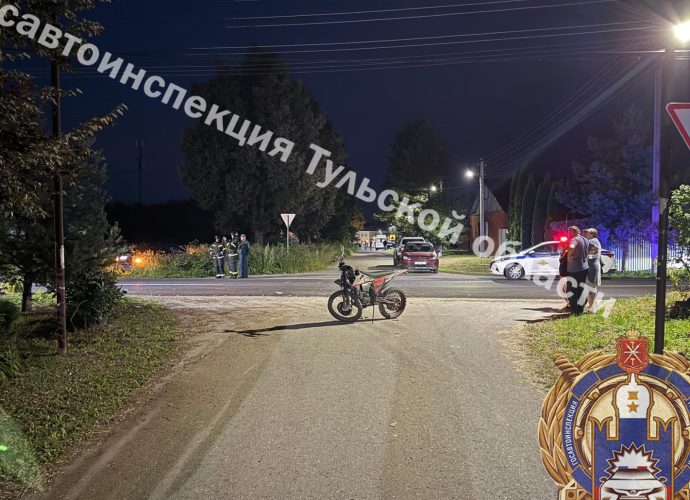 В Одоеве 18-летний водитель питбайка пострадал в столкновении с автомобилем