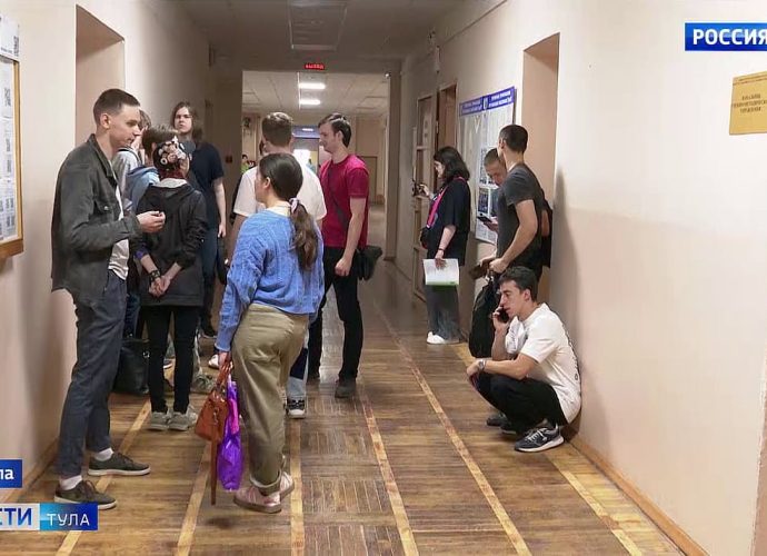 Без квоты поступить на «бюджет» в тульские вузы оказалось непросто