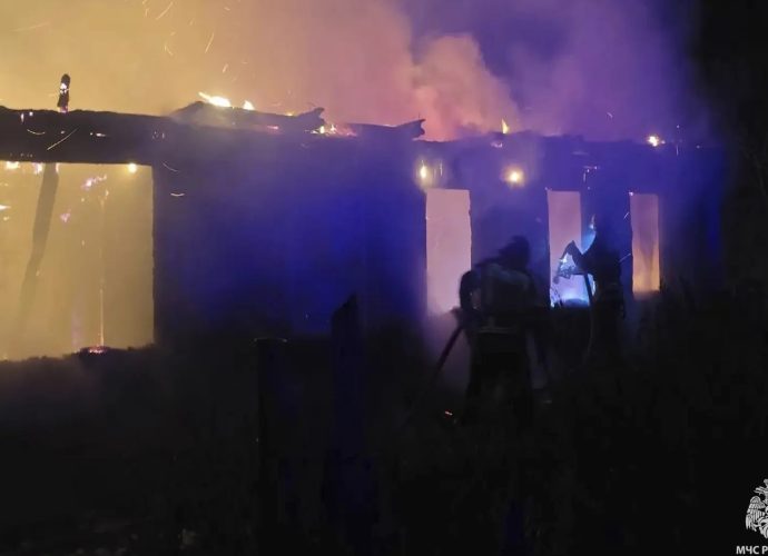 Ночной пожар в Новомосковске унес жизнь человека