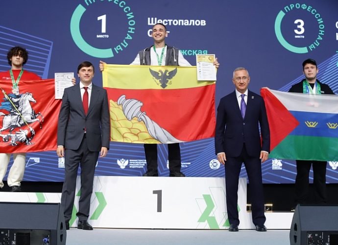 Студент из Богородицка занял второе место на чемпионате «Профессионалы»