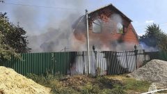 В узловской Дубовке при пожаре пострадал мужчина В узловской Дубовке при пожаре пострадал мужчина