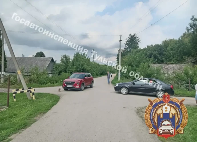 В Богородицком районе «Тойота» столкнулась с «КАМАЗом», водитель госпитализирован