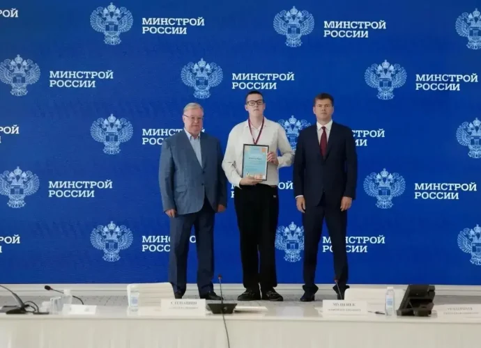 Школьник из Тульской области победил во всероссийском конкурсе «Спроси строителя — 2026»