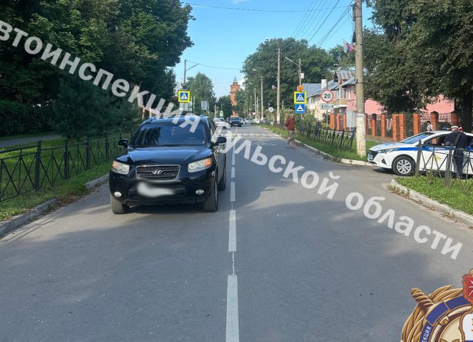 В Киреевске автомобиль сбил женщину на нерегулируемом пешеходном переходе