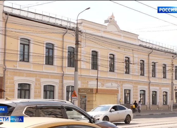 Родители тульских первоклассников готовятся к школе: в нашем сюжете - советы по выбору формы и ранца
