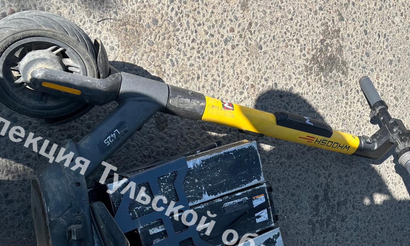 В Туле автомобиль сбил 18-летнего водителя электросамоката В Туле автомобиль сбил 18-летнего водителя электросамоката