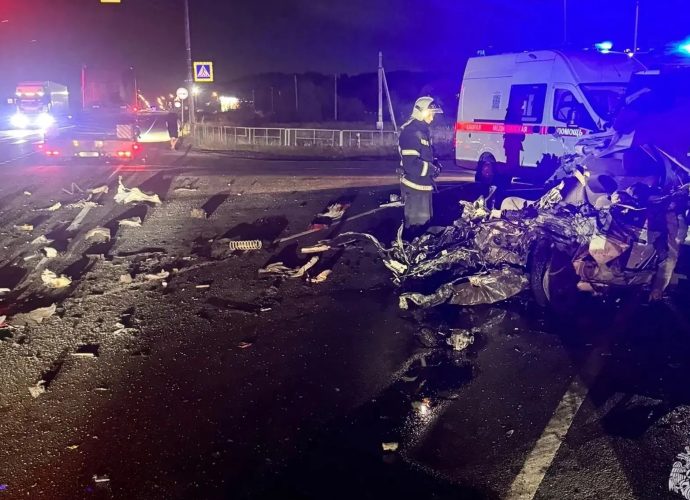 В Тульской области горели баня, автомобили и жилые дома