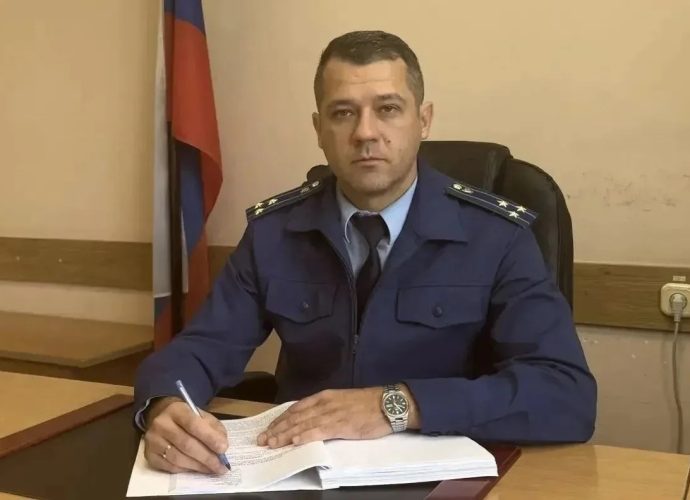 Туляк превысил самооборону, защищая себя и дочь от пьяного знакомого