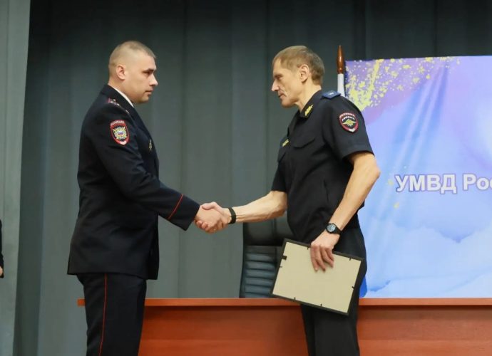 Начальник УМВД по Тульской области поздравил сотрудников ППС