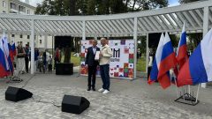 Дмитрий Миляев поздравил жителей Новомосковска с Днём Тульской области
