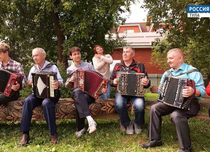 Душа народа: 40 лет народному ансамблю «Озорные переборы»