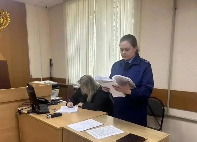 Туляк с двумя сыновьями организовал нелегальный бизнес по продаже немаркированных сигарет