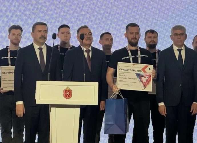 Лучший в стране оператор станков с ЧПУ - туляк!