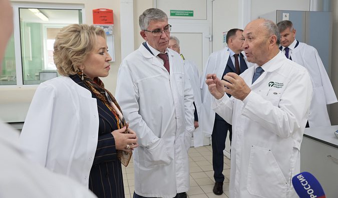 Валентина Матвиенко и Дмитрий Миляев побывали на тульском молокозаводе