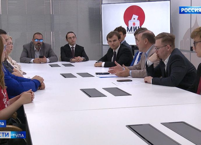 Председатель избирательной комиссии Тульской области встретился с членами Молодёжного избиркома