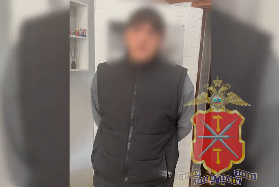 В Новомосковске задержали 17-летнего студента за разбой В Новомосковске задержали 17-летнего студента за разбой