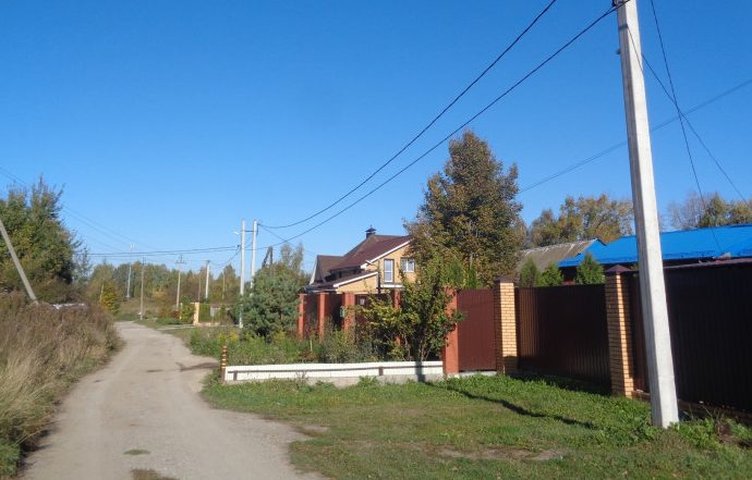 В посёлке Ново-Тихвинском установили уличное освещение