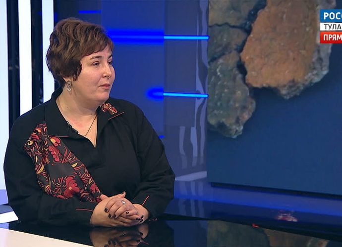 Елена Попп