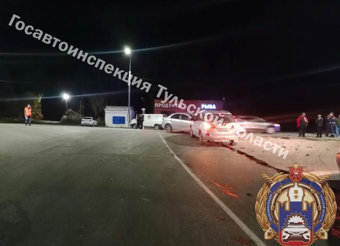 На трассе Тула - Белев в ДТП пострадали 3 человека